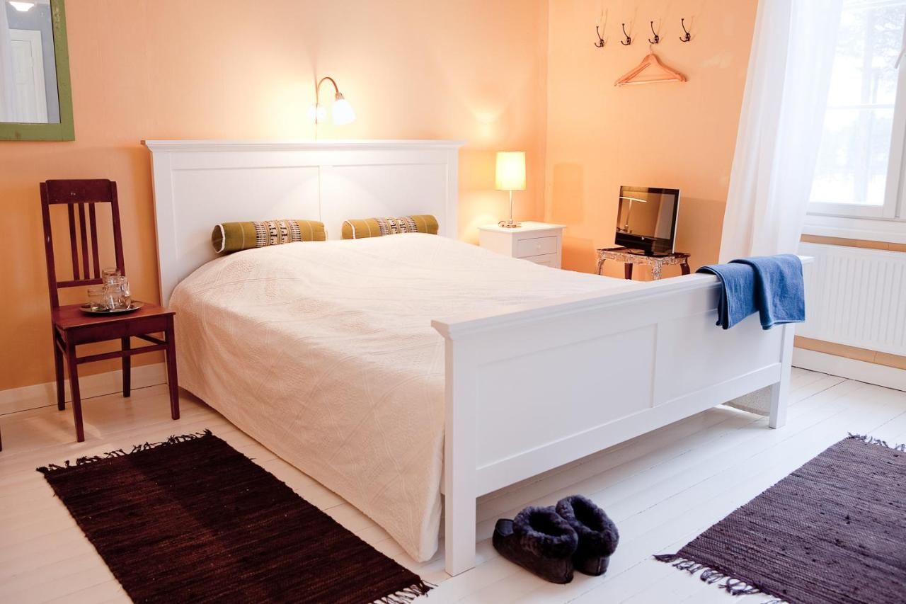 Отели типа «постель и завтрак» B&B Pinus Мянтюхарью-32